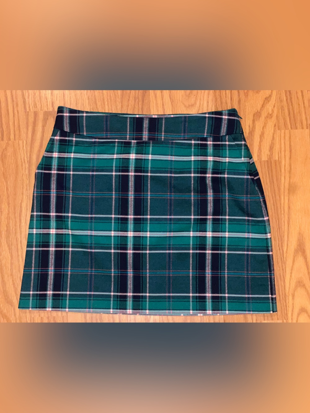 crown & ivy Green and Navy Plaid Mini Skirt